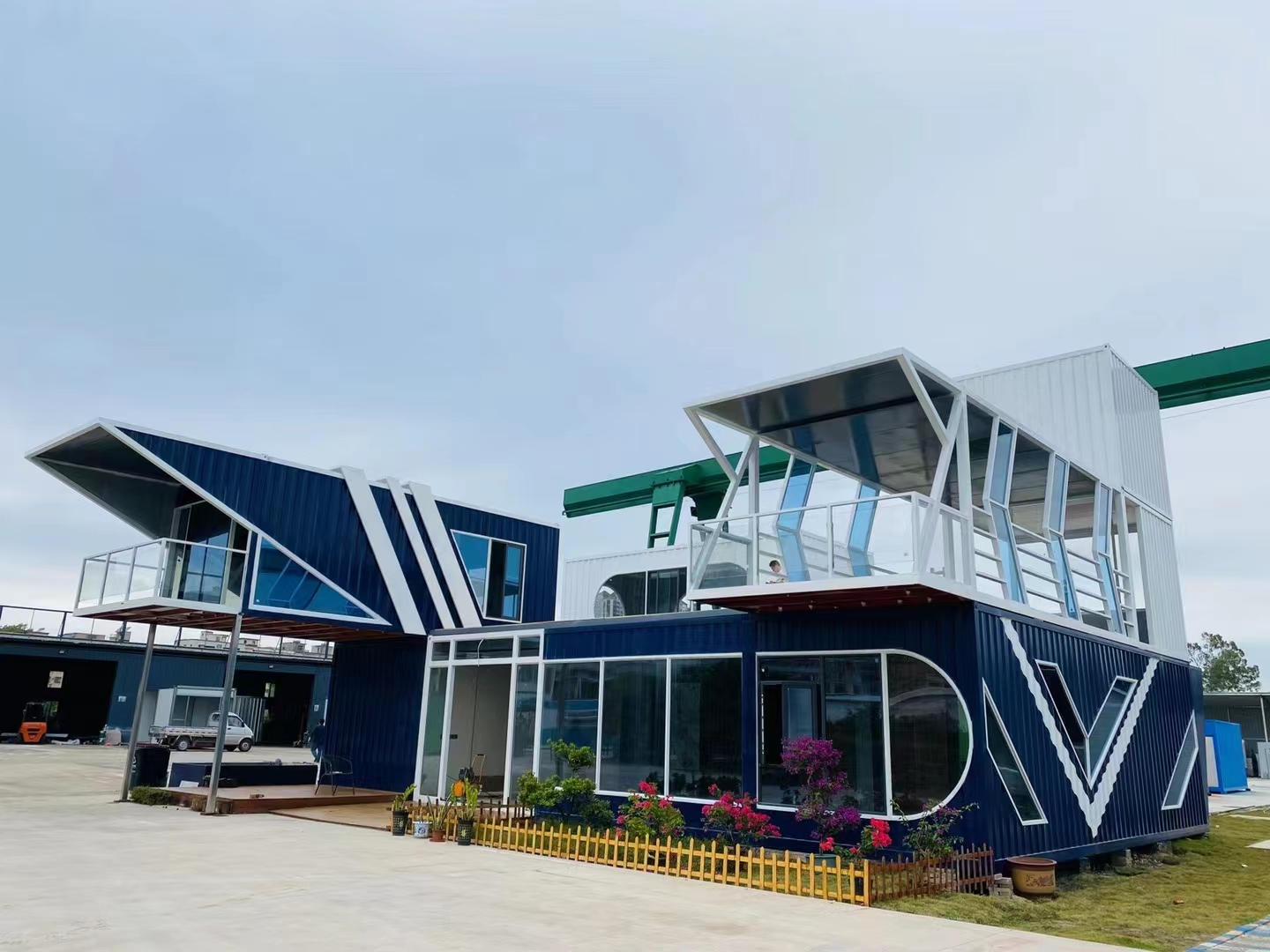 集裝箱標(biāo)準(zhǔn)箱價(jià)格